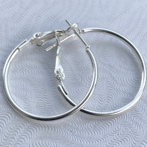 Hoop earrings jewelry Women’s costume jewelry - Picture 3 of 4